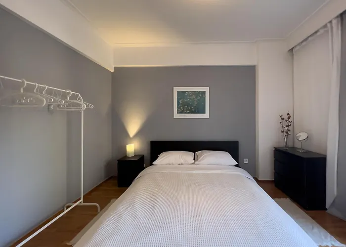 Homevision - Galerius Arch Condo - City Center